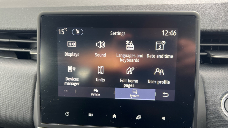 Renault Clio 1.6 E-TECH full hybrid 145 Evolution 5dr Auto Hybrid Hatchback
